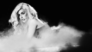Lady Gaga：恶魔舞会巡演之麦迪逊公园广场演唱会 photo