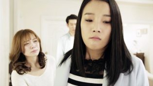 年轻母亲：最初 photo