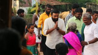 காரி photo