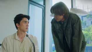 泰版我让最想被拥抱的男人给威胁了 photo