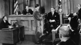 玉碎溅飞花 photo