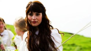 德伯家的苔丝 photo
