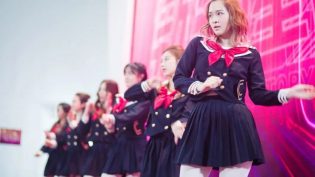 假冒女团 photo