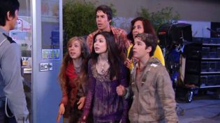 iCarly: iGo to Japan photo