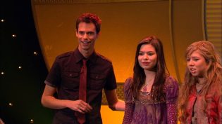 iCarly: iGo to Japan photo
