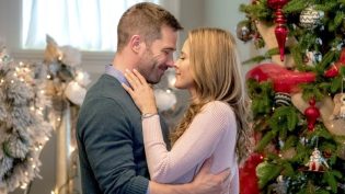 Karen Kingsbury's Maggie's Christmas Miracle photo