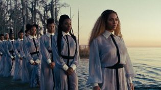 Beyoncé - 柠檬水 photo