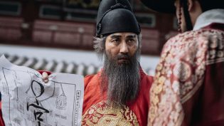 战，乱 photo