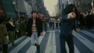 抛掉书本上街去 photo