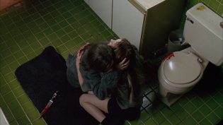 变种女狼 photo