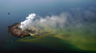 火山：法卡里营救 photo