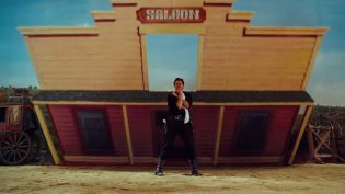 蠢蛋搞怪秀2 photo