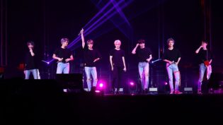 带来灵魂：防弹少年团演唱会电影 photo