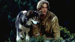 White Fang 2: Myth of the White Wolf photo
