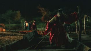 战，乱 photo