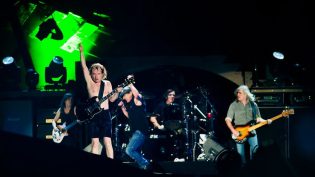AC/DC:  River Plate现场演出 photo