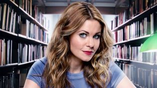 Real Murders: An Aurora Teagarden Mystery photo
