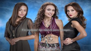 Tres veces Ana photo
