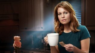 Last Scene Alive: An Aurora Teagarden Mystery photo